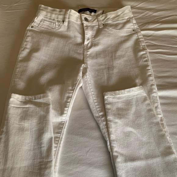 *50% OFF SALE ON LIMITED ITEMS* - Picture 1 of 3